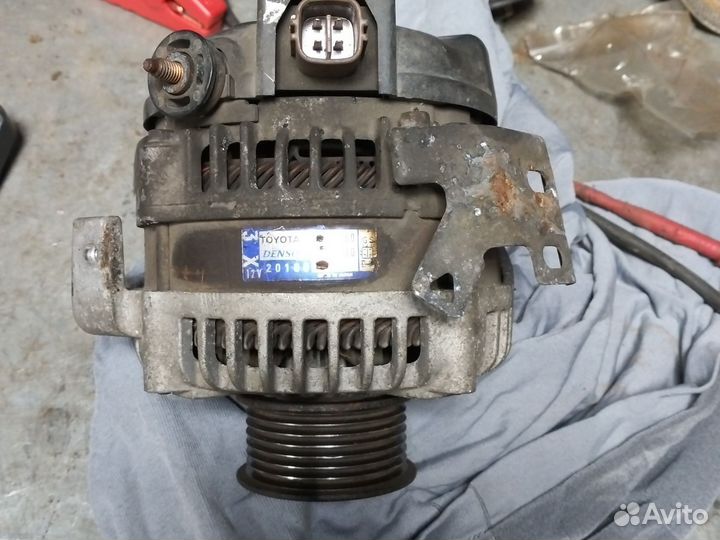 Генератор toyota avensis