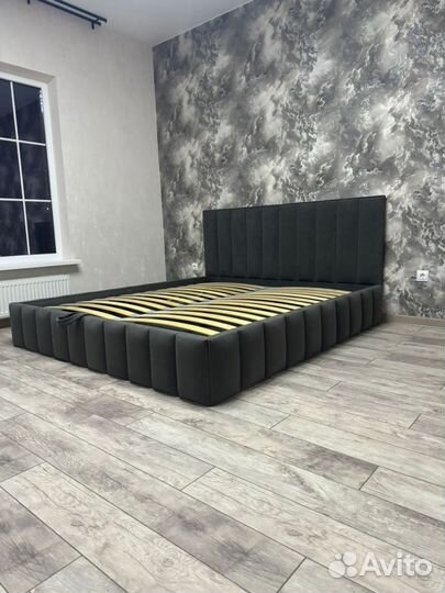 Кровать двухспальная 180 200