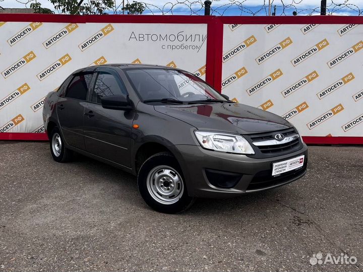 LADA Granta 1.6 МТ, 2015, 100 165 км