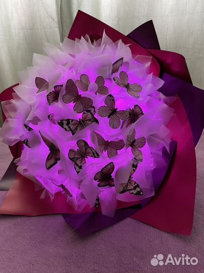 Букеты из бабочек,бабочки в коробке-аквариуме