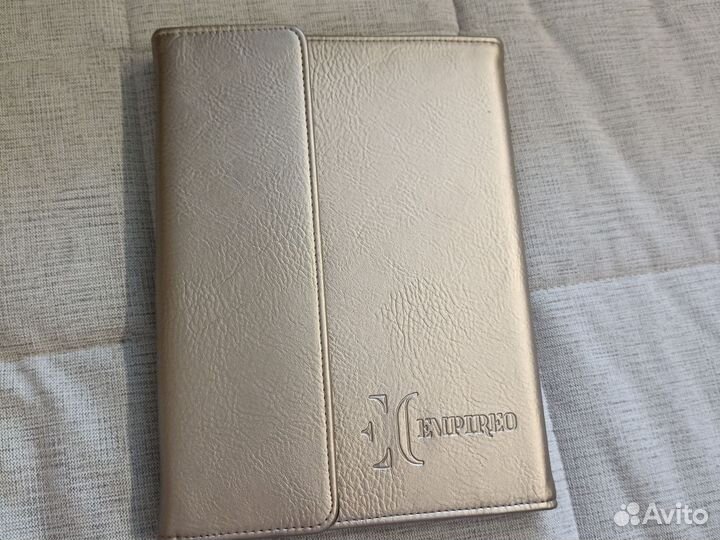 Папка Эмпирео с пробниками духов