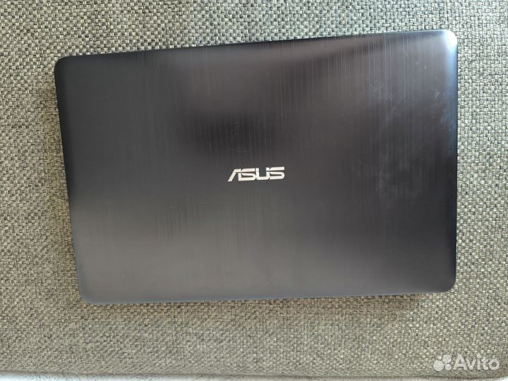 Ноутбук asus