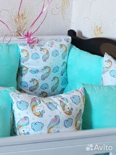 Бортики подушки в детскую кроватку
