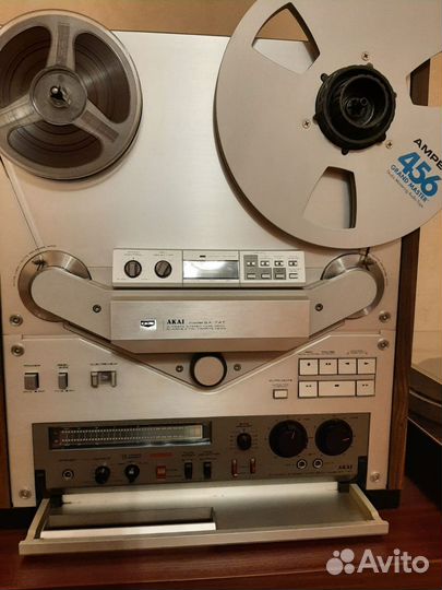 Катушечный магнитофон Akai gx 747