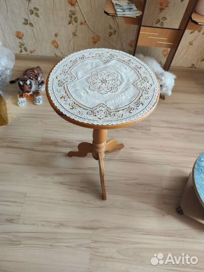 Стол Подставка под цветы