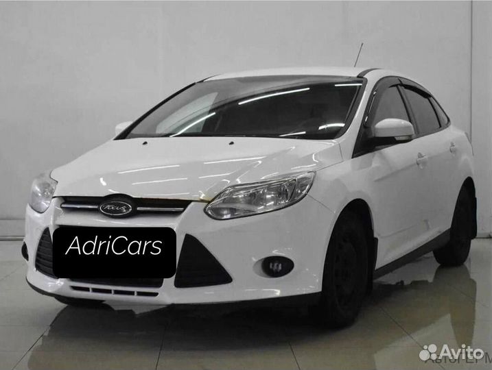 Бампер передний белый на Ford Focus 3 2015 новый