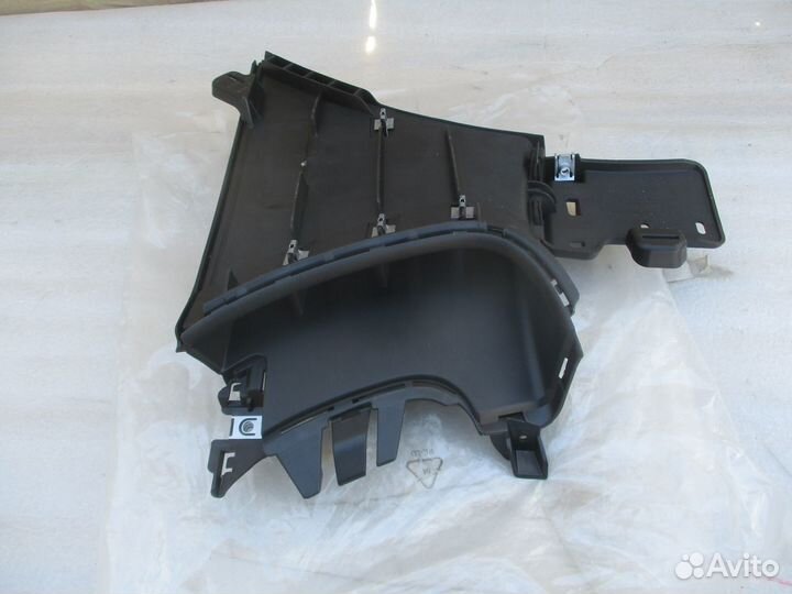 Молдинг переднего бампера левый Citroen DS5