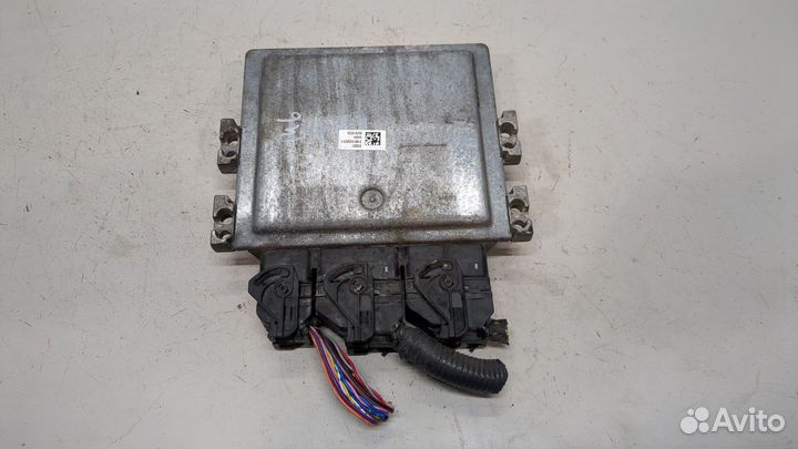 Блок управления двигателем Nissan Juke