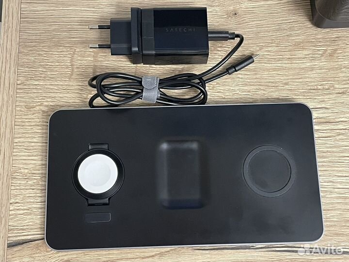 Зарядное устройство Satechi Trio Wireless Pad