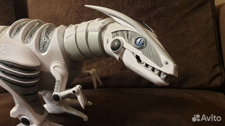 Игрушка робот динозавр