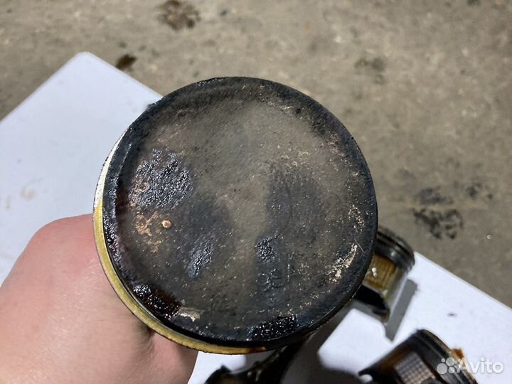 Поршень с шатуном mitsubishi 4g69