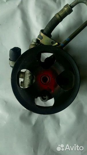 Насос гура Toyota Avensis (Тойота авенсис) 2.0