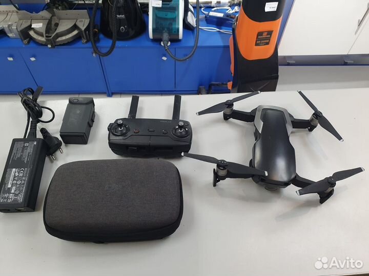 Квадрокоптер DJI air