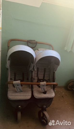Коляска для двойни