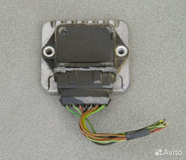Коммутатор Audi 80 B3 1.6