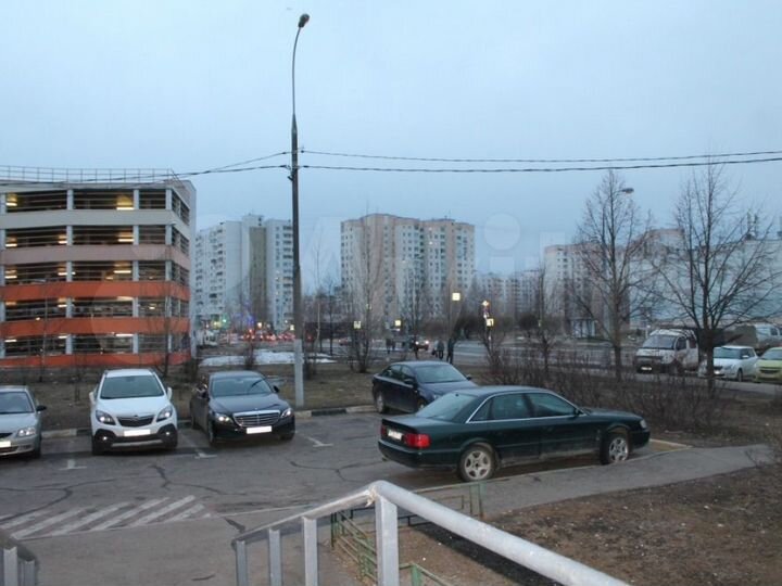 Сдам торговое помещение, 130.5 м²