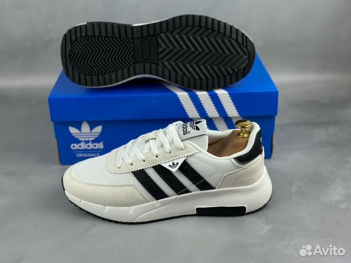 Кроссовки весенние Adidas Retropy F2 белые мужские