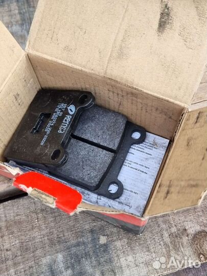 Тормозные колодки на volkswagen golf 1