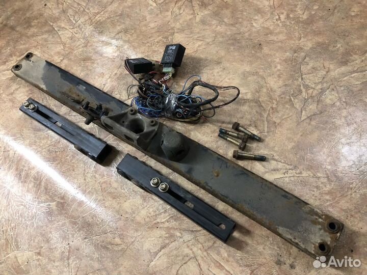 Фаркоп W124 универсал оригинал Oris