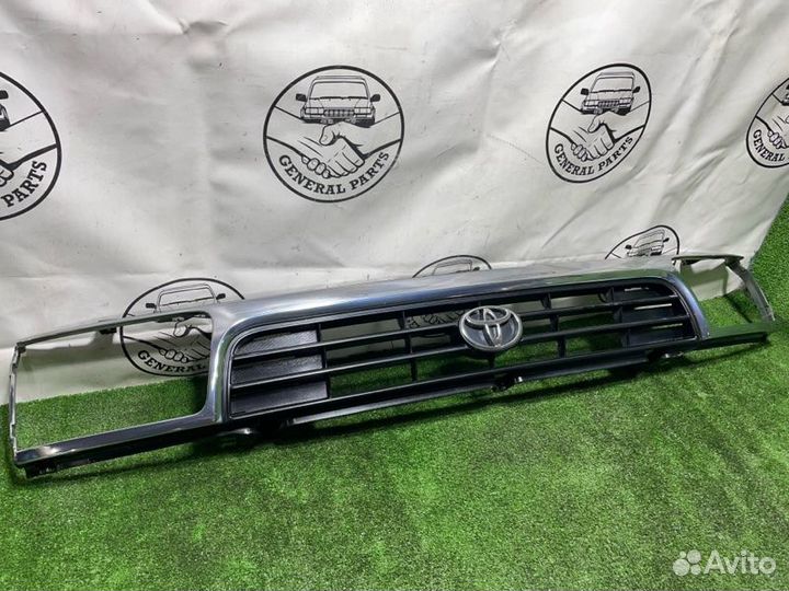 Решетка радиатора Toyota Hilux Surf KZN130 1KZ