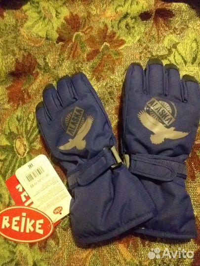 Перчатки Reike зима новые 10-14 лет