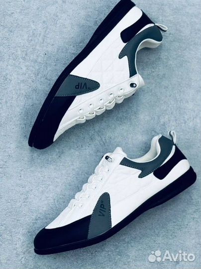 Кроссовки мужские