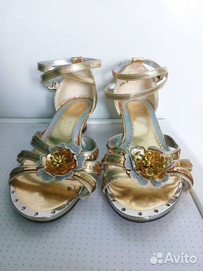 Босоножки р-р 36