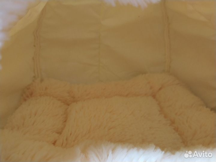 Домик для кошки или маленькой собачки