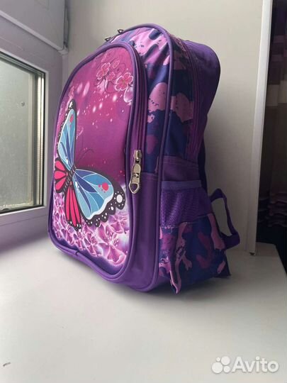 Портфель новый для девочки