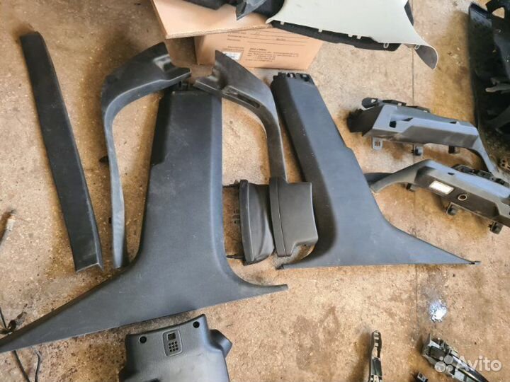 Пластик Peugeot 308 хэтчбек 1.6 EP6 2008