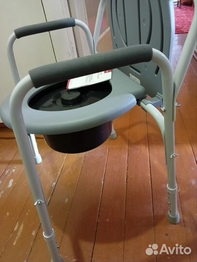 Санитарный стул