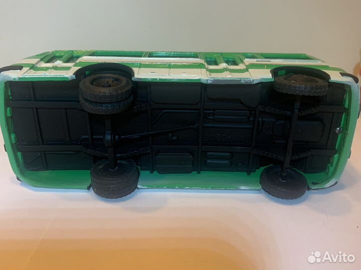 Модель автобуса финоко Паз 32051 1:43