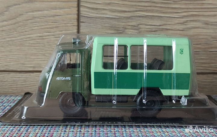 УАЗ 452/3303, 1/43