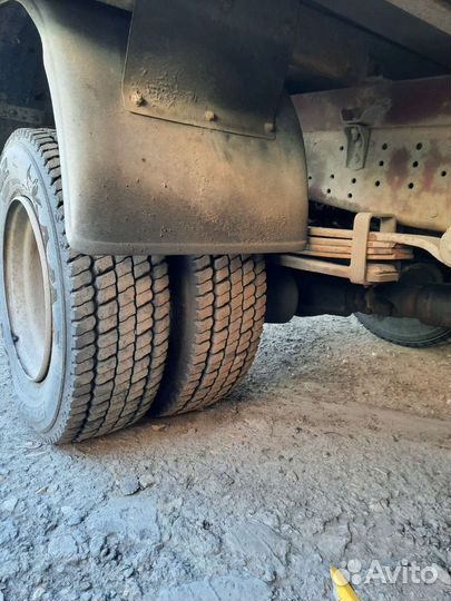 Mercedes-Benz 814, 1990