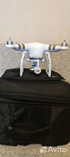 Квадрокоптер DJI Phantom 3 Professional