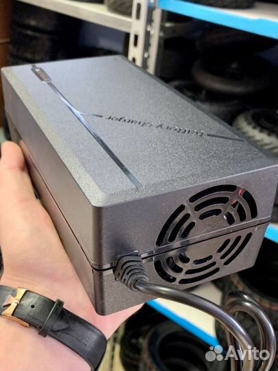 Зарядное устройство 48v -5A kugoo M4/M5/X1