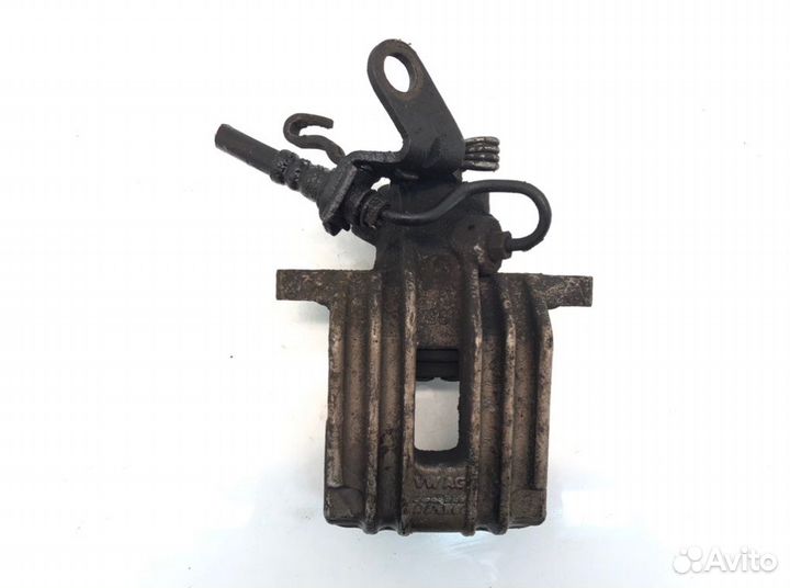 Суппорт задний правый Volkswagen Golf 5 2.0 TDI