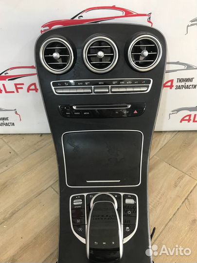 Декоративные накладки двери Mercedes GLC Burmester