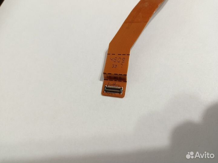 Шлейф от модуля Wi-Fi Bluetooth MacBook A1304