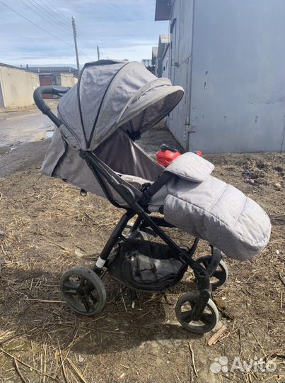Коляска прогулочная