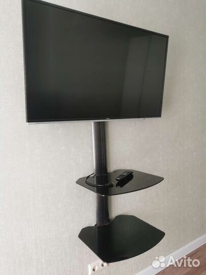 Полка под телевизор