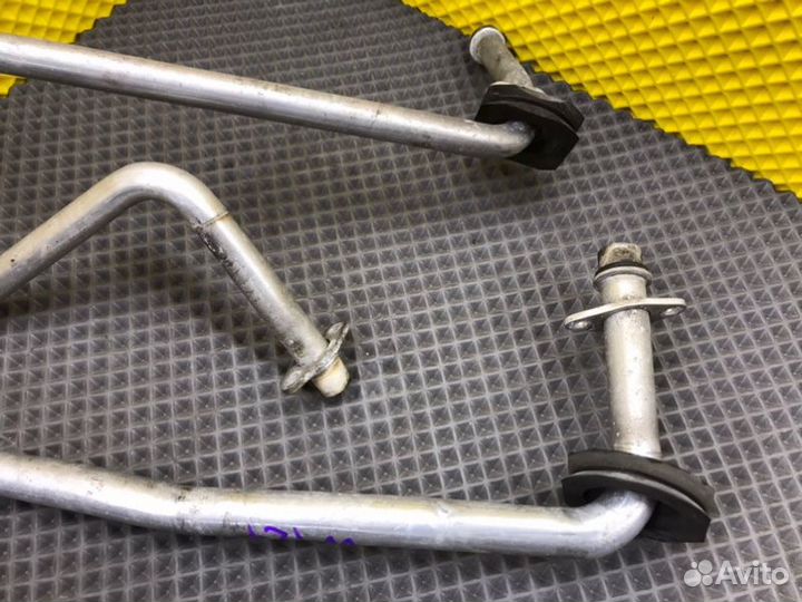 Трубки радиатора печки Mercedes-Benz E-Class W124