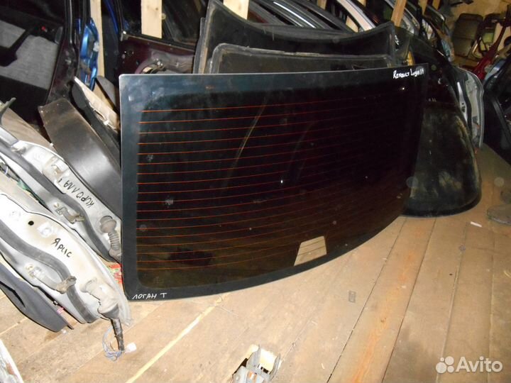 Заднее стекло Renault Logan Рено Логан тонированно