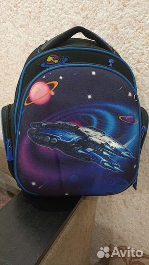 Рюкзак школьный