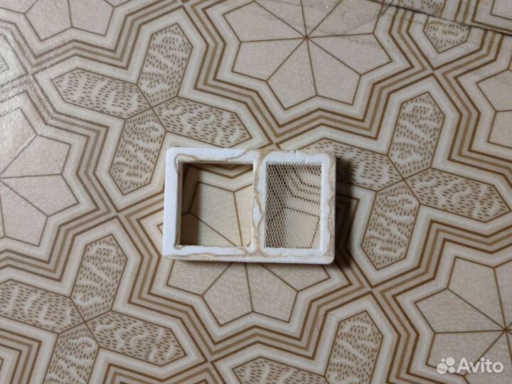 Кормушка для рыбок