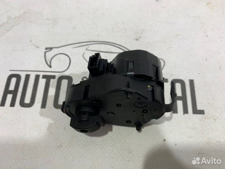 Моторчик заслонки отопителя Bmw 745 E65 N62B44