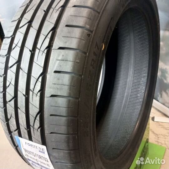 Fortune FSR702 225/45 R17 94W