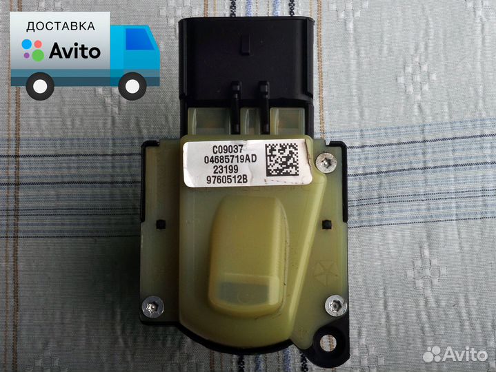 Контактная группа замка зажигания 04685719AD