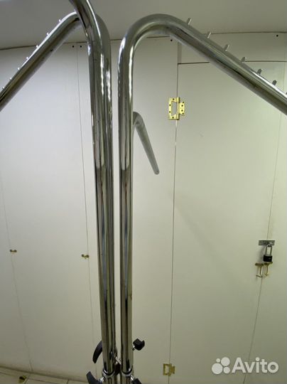 Вешалка напольная для одежды