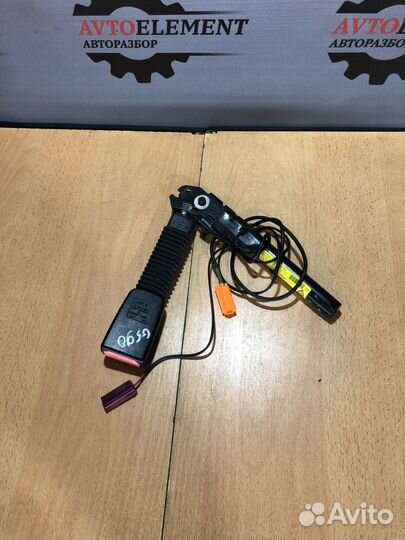 Преднатяжитель левый Форд Фокус 2